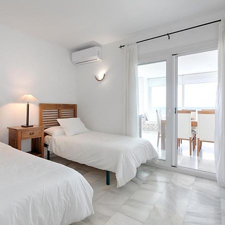 Front Sea View Apartment Estepona Eksteriør bilde