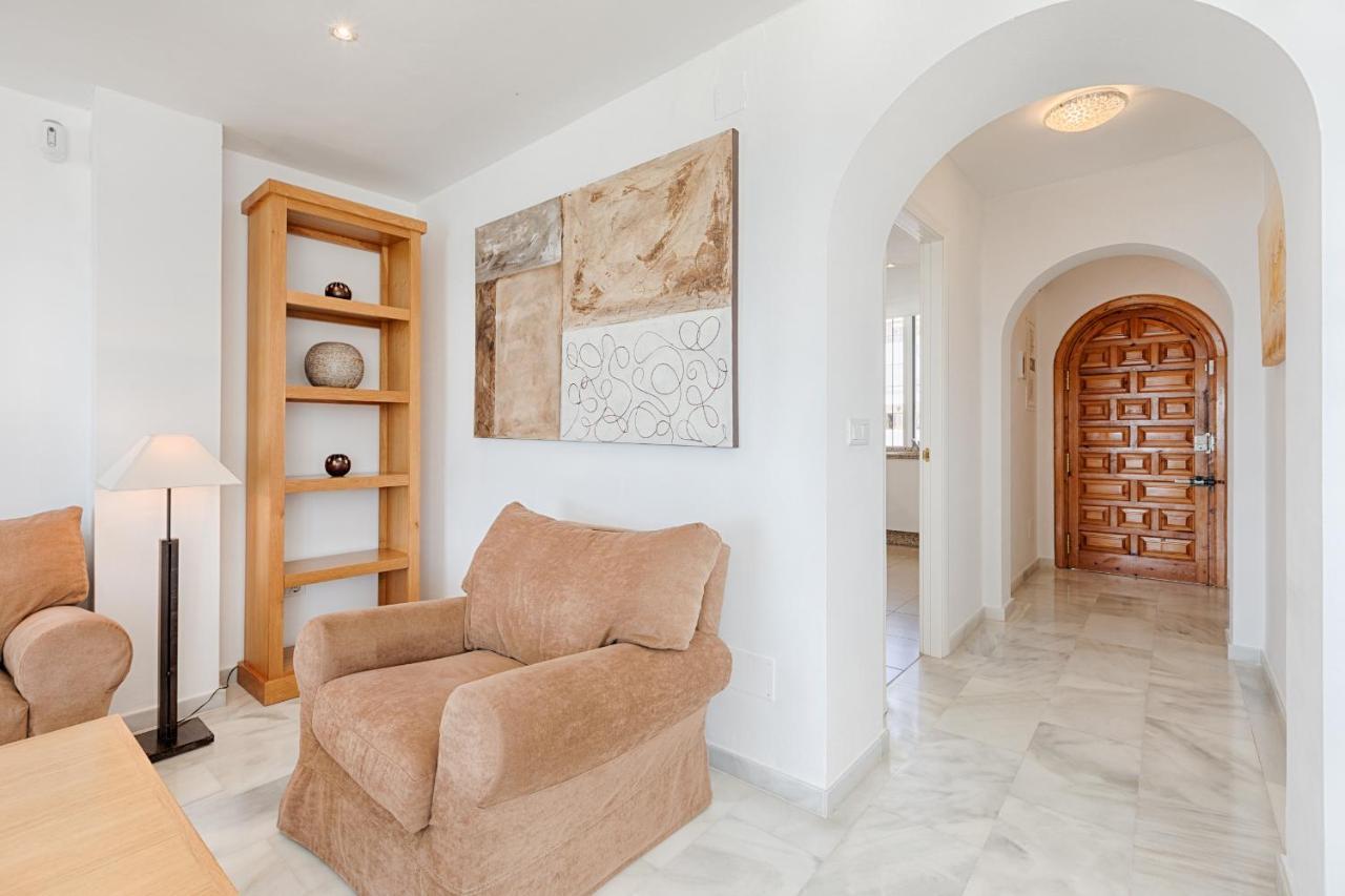 Front Sea View Apartment Estepona Eksteriør bilde
