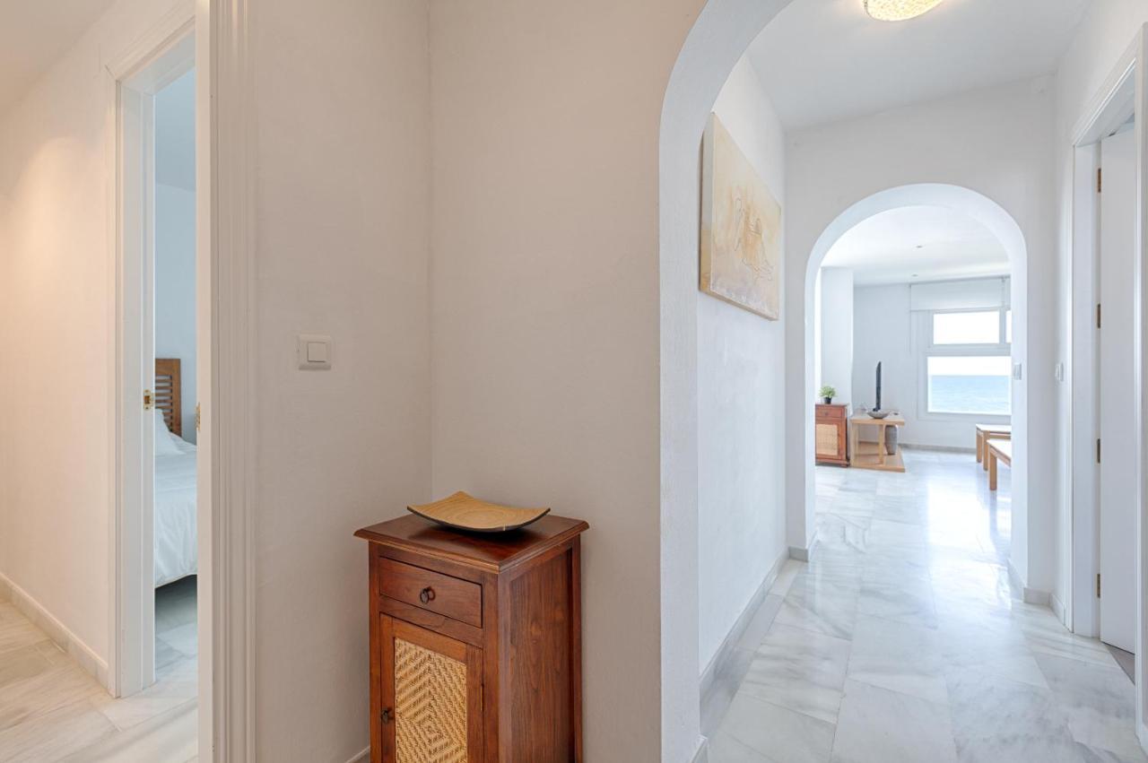 Front Sea View Apartment Estepona Eksteriør bilde